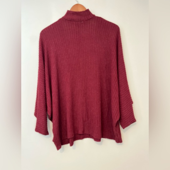 Urban Outfitters SP Batwing Sweater – Choker Neck Detail Small Petite - Picture 3 of 7